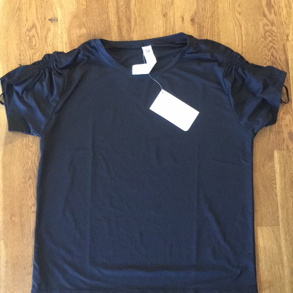 Fabletics Black Shirt adjustable sleeves Sz XL